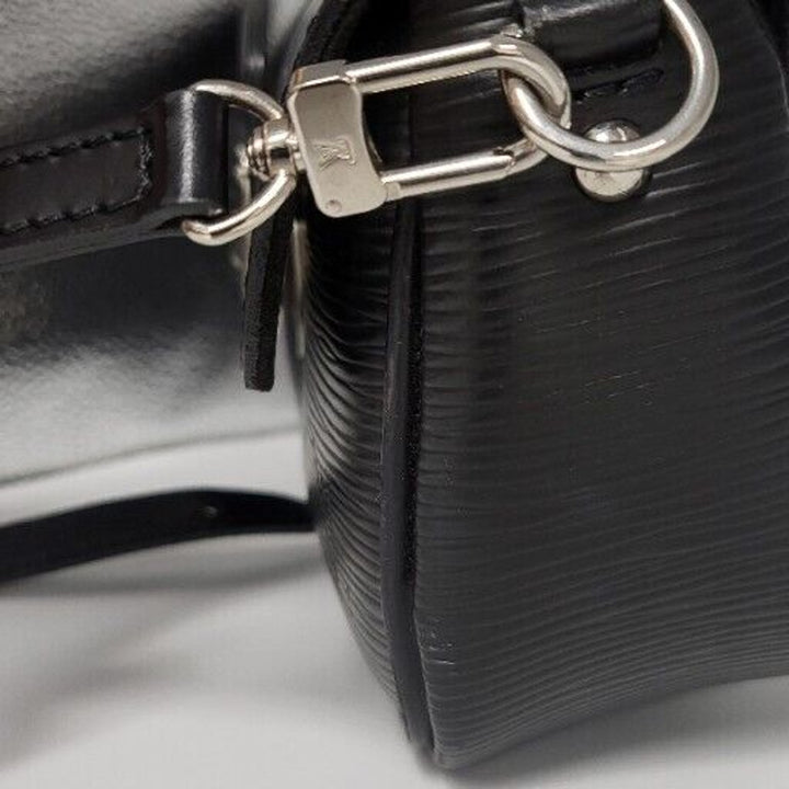 Louis Vuitton Montaigne Clutch Epi Leather Black