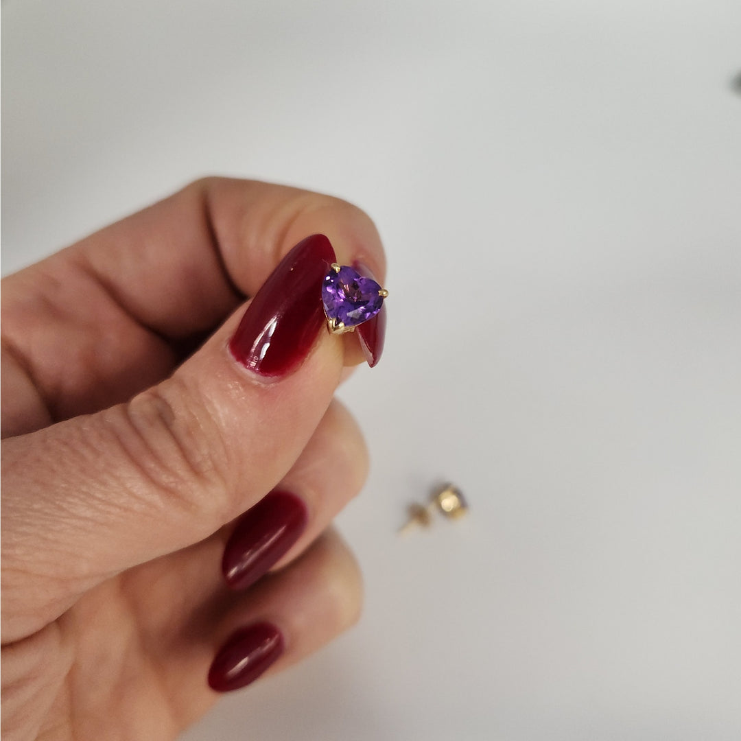 14k Yellow Gold Natural Amethyst Hearts Stud Earrings