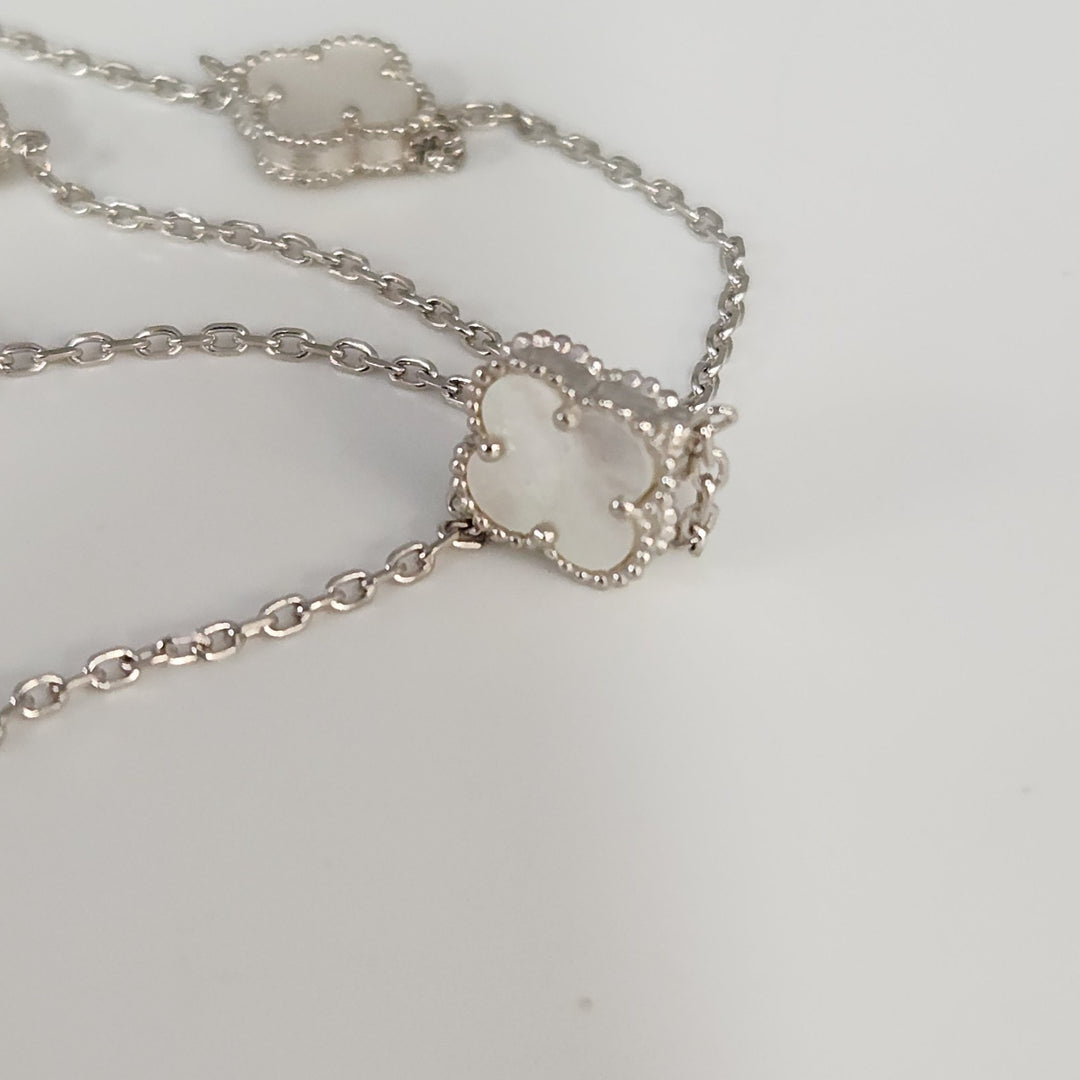 Fashion Silver Mother Of Pearl Clover Motifs Necklace 21"