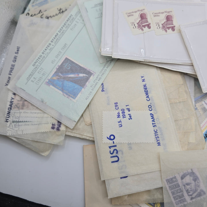 Large Mixed Lot of Vintage U.S. & Foreign Postage Stamps – Unsearched Collection