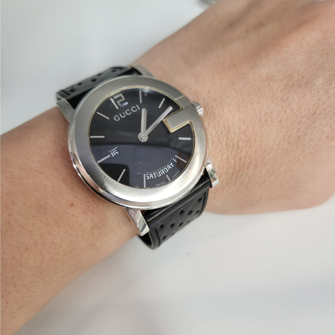 Gucci 101M  Day -Date Watch Black Dial Swiss Made Stainless Steel Leather Strap