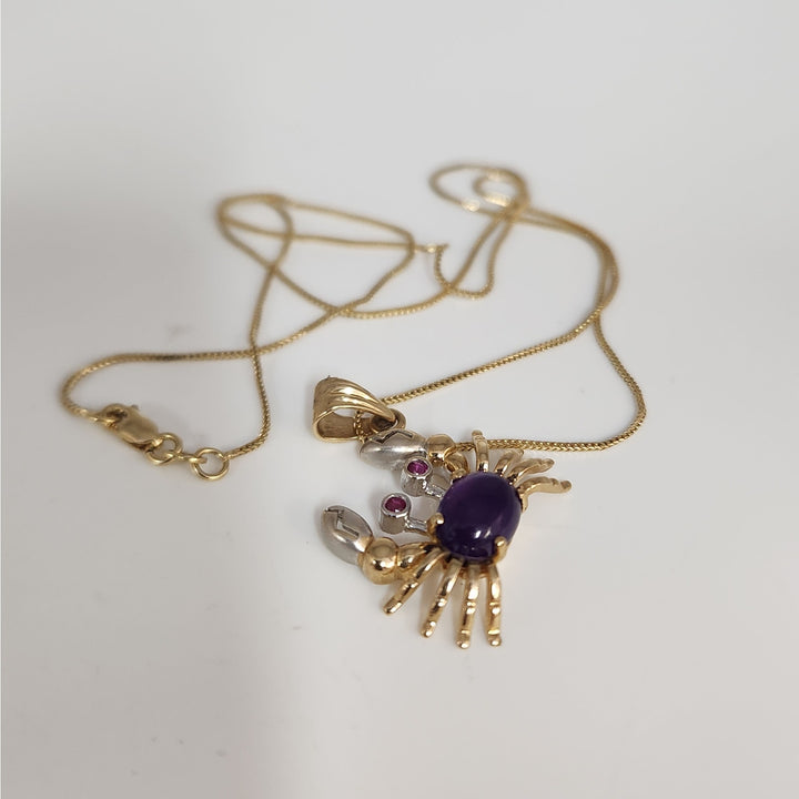 10K Yellow Gold Crab Pendant with purple Cabochon Pink Stone Accents with necklace 18"