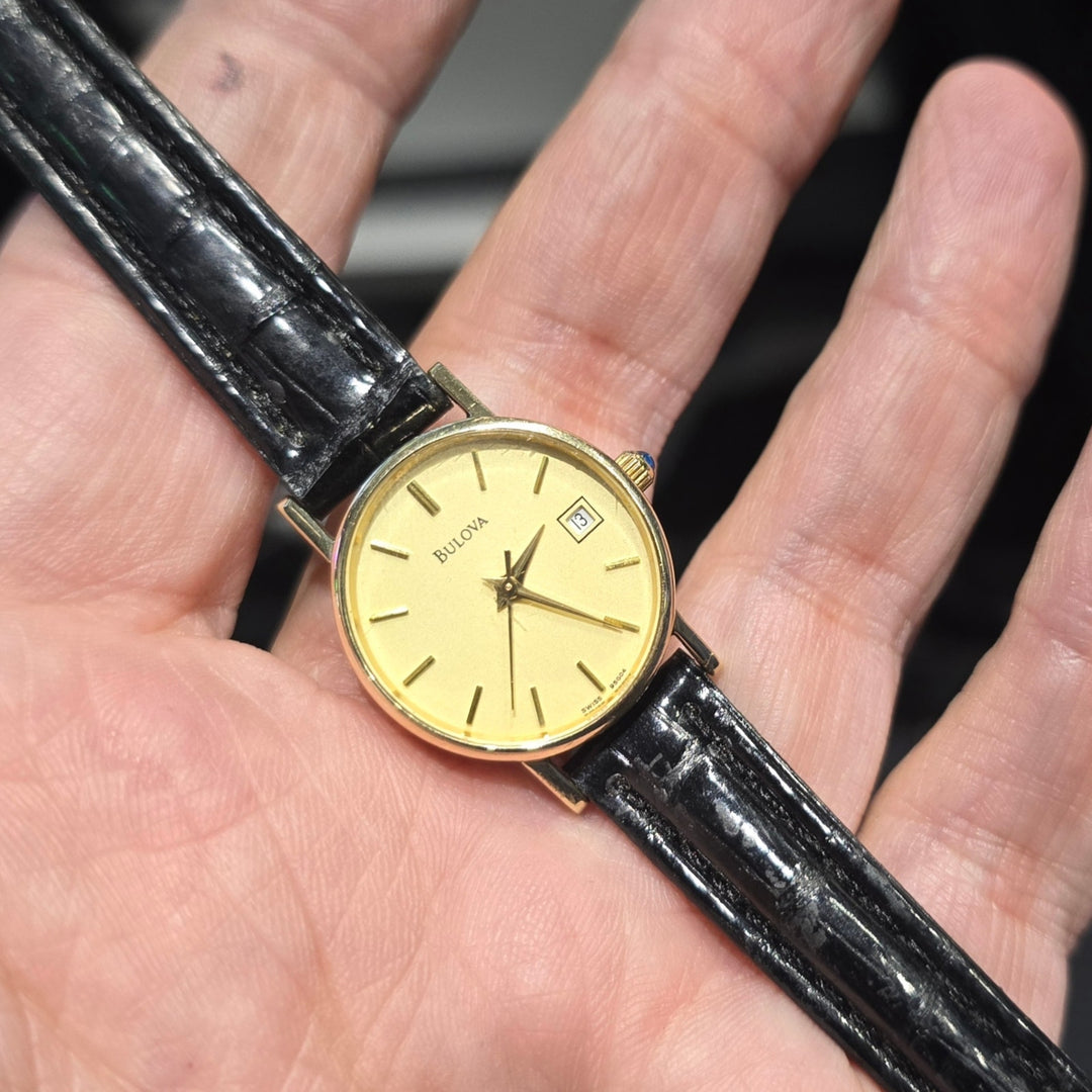 Vintage Bulova 14K Solid Gold Swiss Quartz Men’s Dress Watch 10.3g