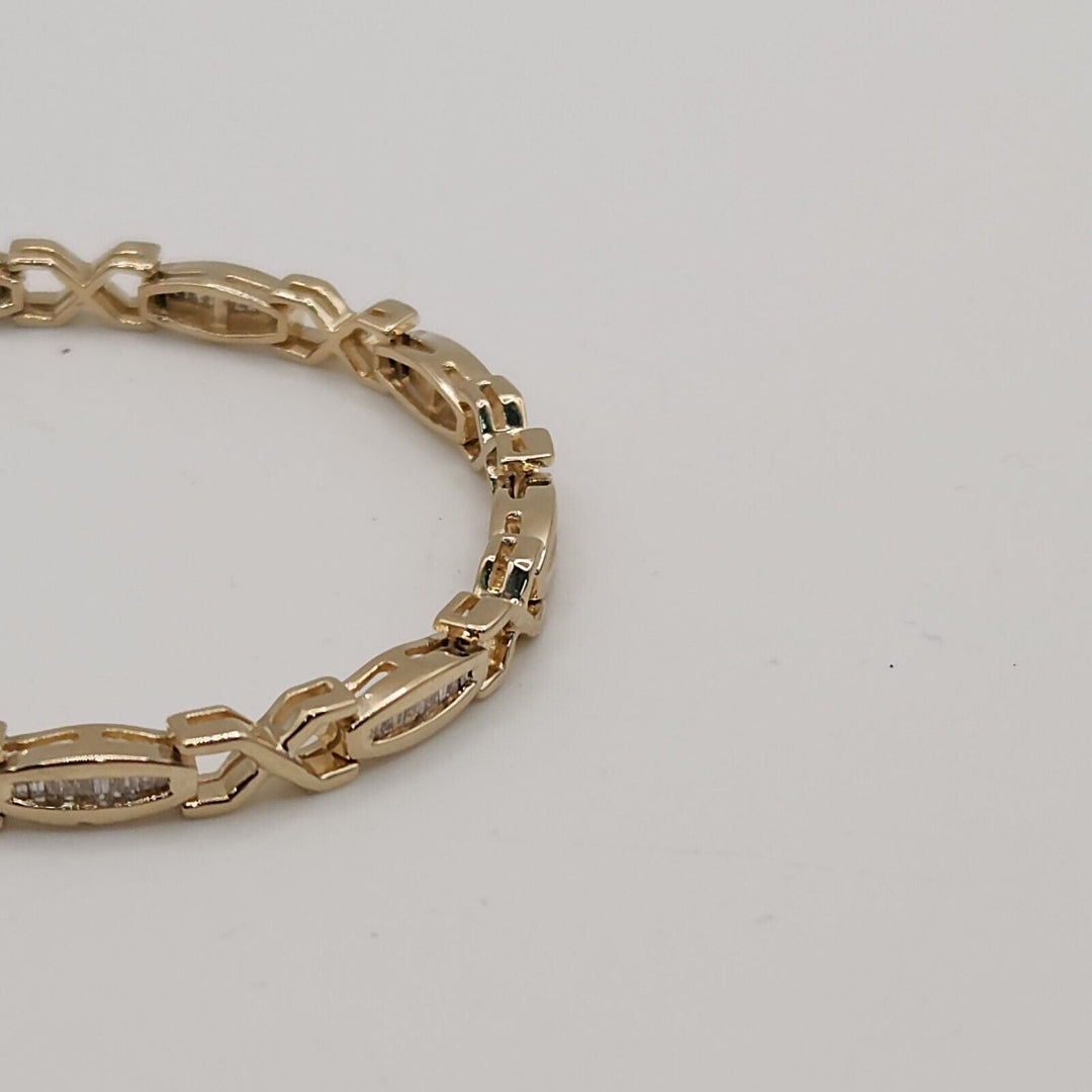 Beautiful 14k Solid Yellow Gold Baguette Diamond Bracelet 7"