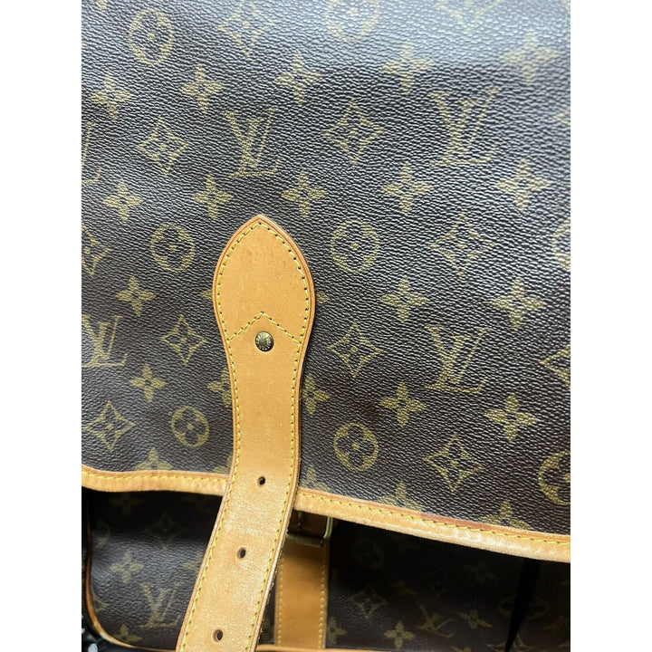 Louis-Vuitton vintage bags Monogram Sac Chasse 2 Way Travel Handbag