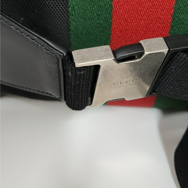 Authentic Gucci Cross Body Bag Green Red Techno Canvas Belt
