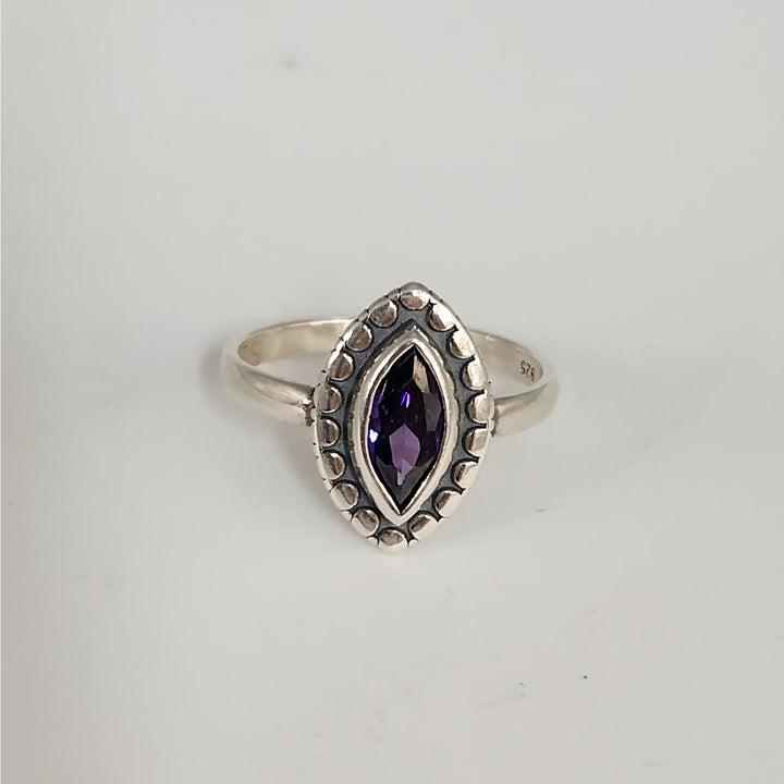 925 Sterling Silver Marquise Amethyst Ring size 8.75