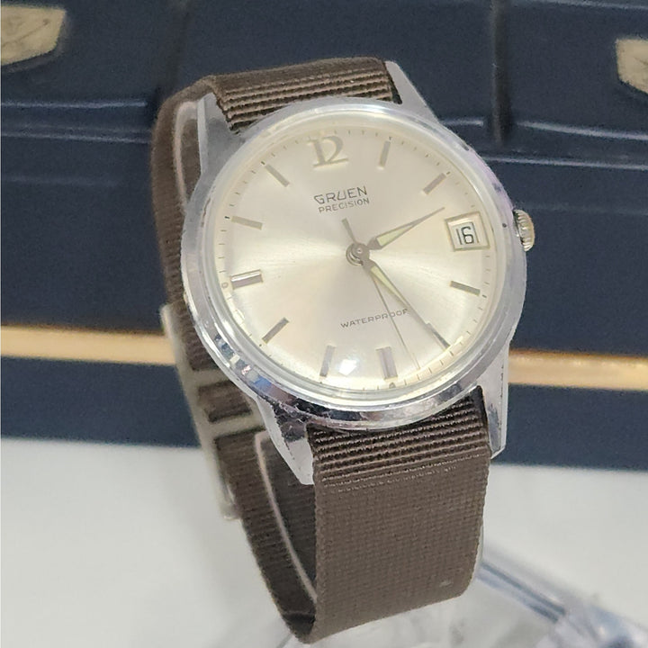 Vintage Gruen Precision Men's wrist watch Date 12 o'clock w/Original Box