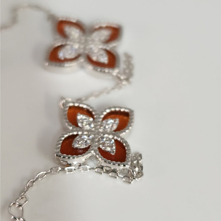 Pretty 925 Sterling Silver Red Clovers Floral bracelet 7.5 "