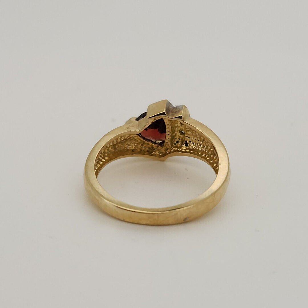 10k Yellow Gold Garnet Triangle Diamond Ring 6.25