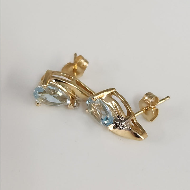 Vintage 14K Gold Natural Aquamarine & Diamond Pear -Cut Stud Earrings