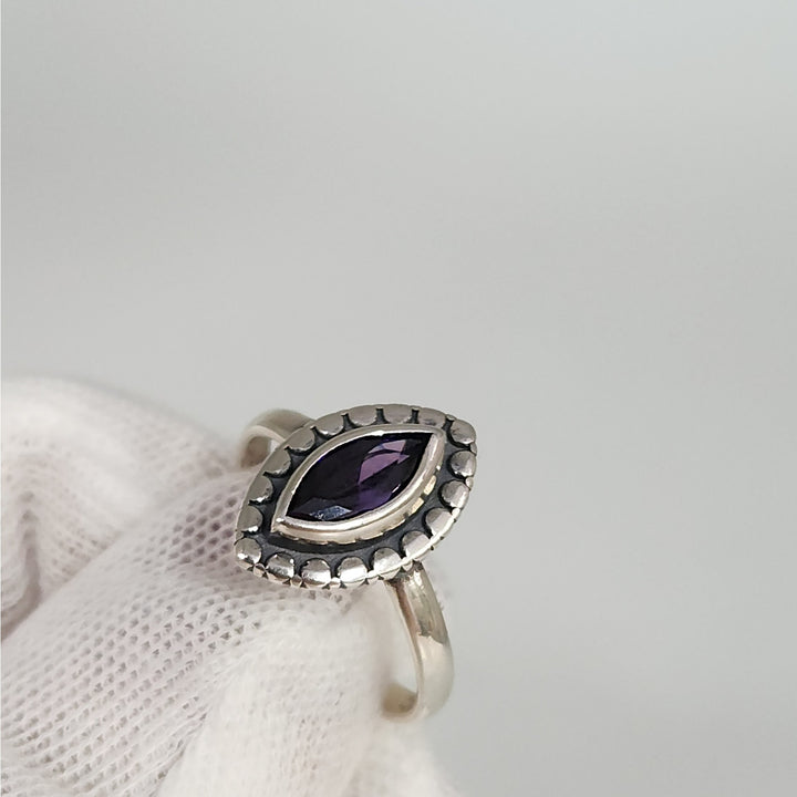 925 Sterling Silver Marquise Amethyst Ring size 8.75
