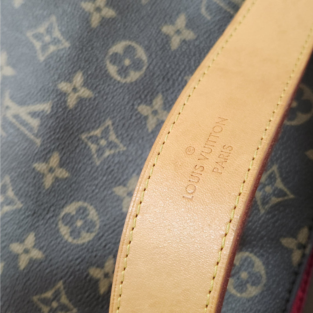 Louis Vuitton Monogram Canvas Shoulder Bag