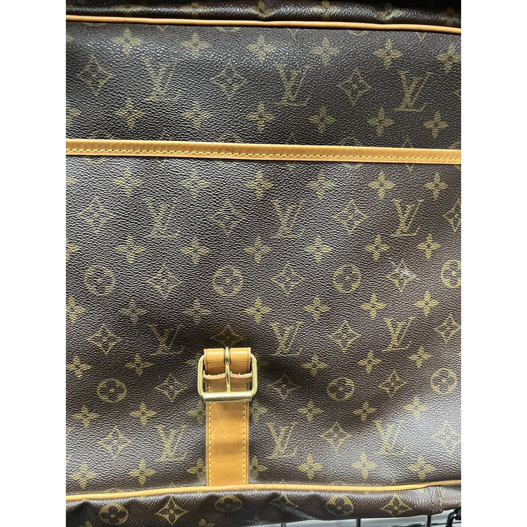 Louis-Vuitton vintage bags Monogram Sac Chasse 2 Way Travel Handbag