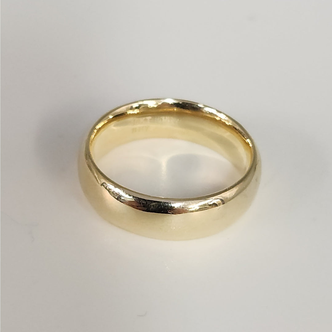 10K Yellow Gold Comfort Fit Band Ring Size 7