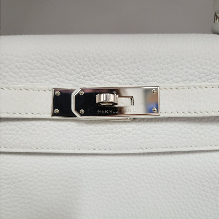 Hermes Kelly 28 , 2019 Togo Leather With Palladium Hardware Timeless Classic Bag