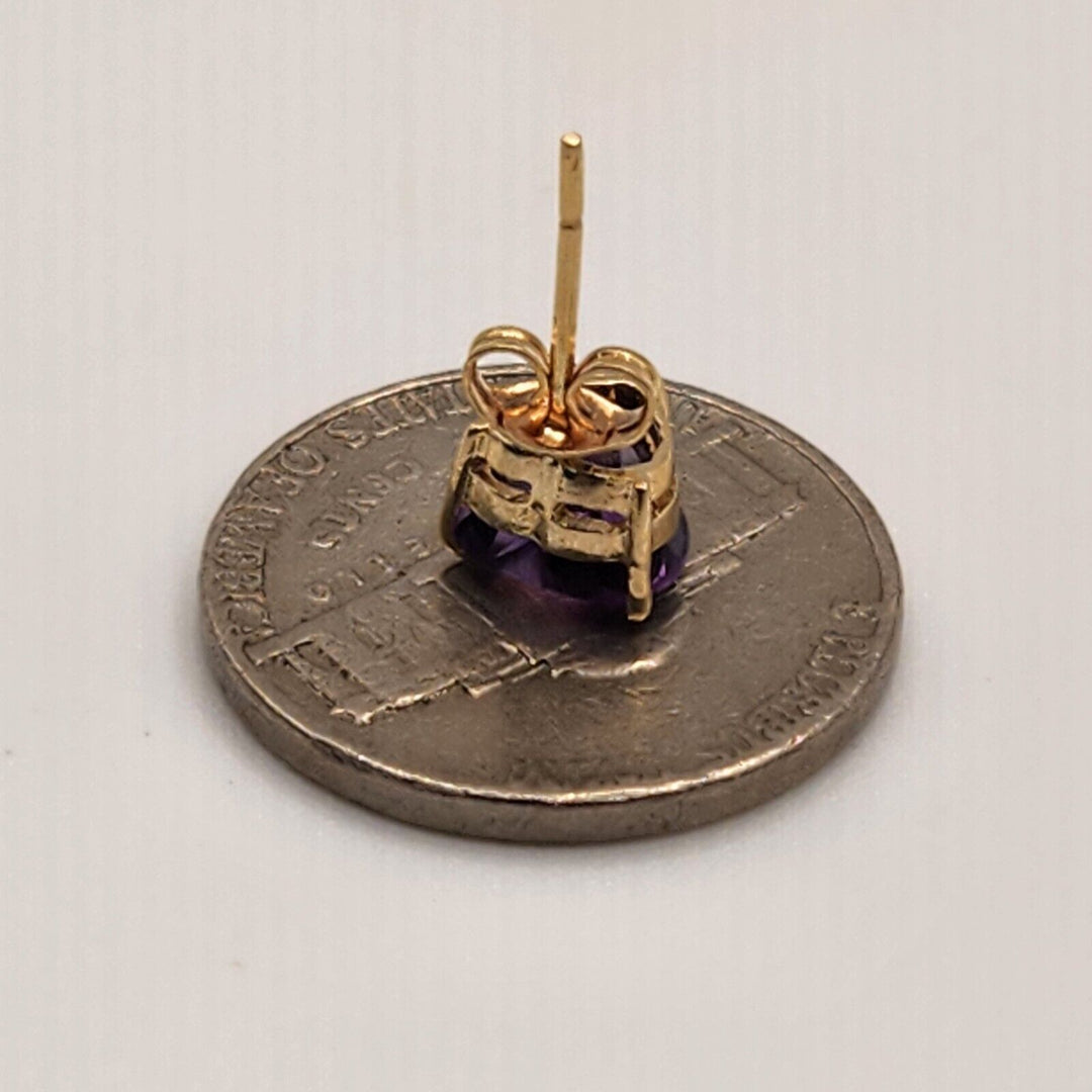 14k Yellow Gold Amethyst Stud Heart Earrings