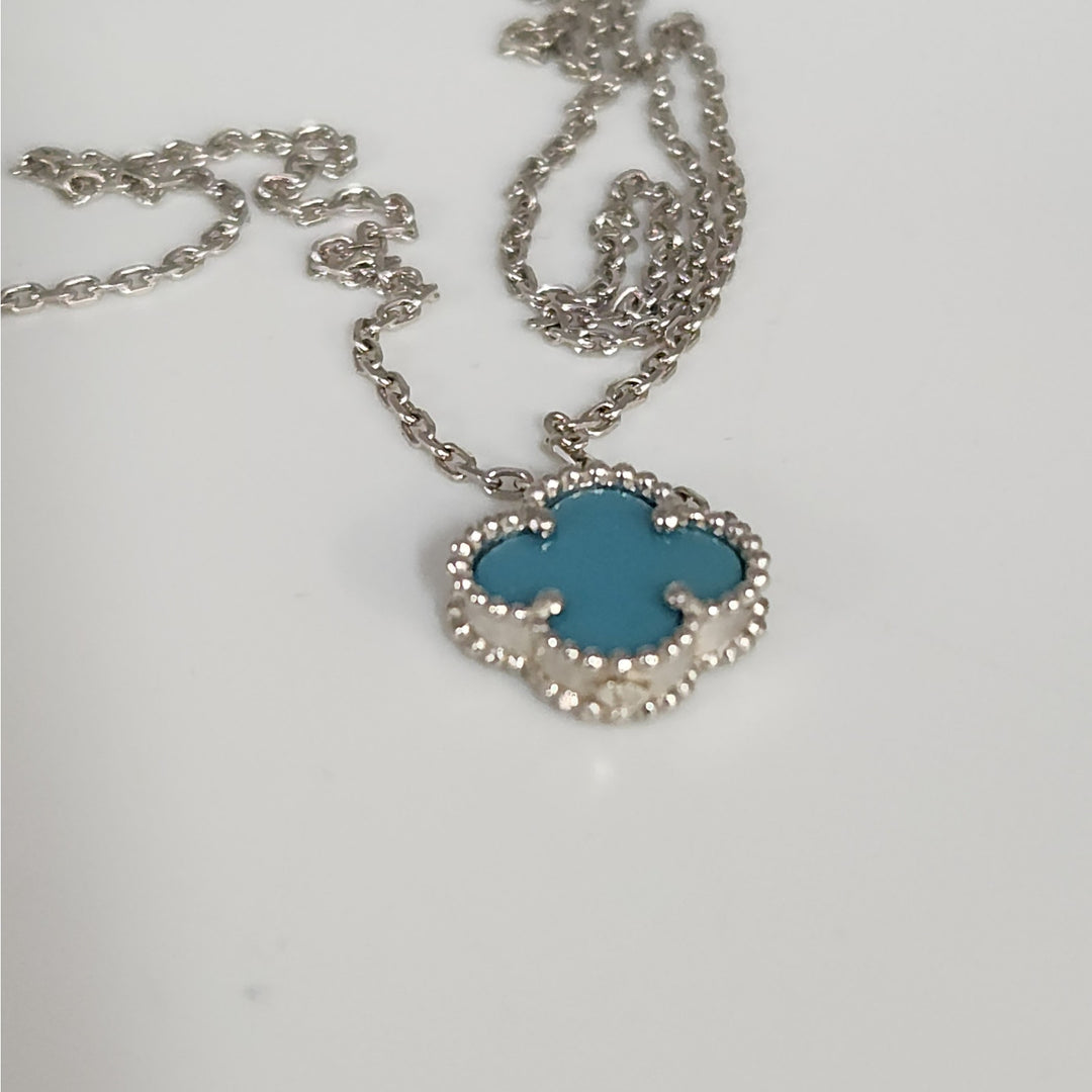 Elegant 925 Sterling Silver Single  Turquoise Clover Pendant Necklace 17.5"