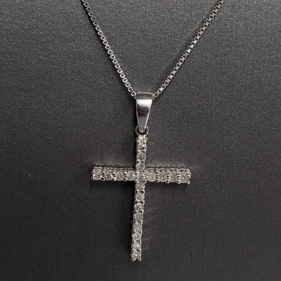 10k white gold diamond cross pendant necklace