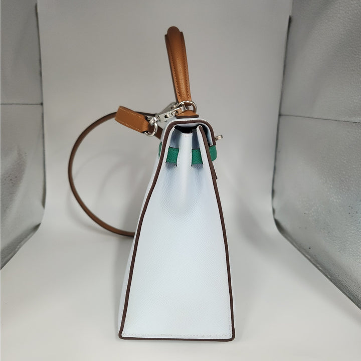 Hermès Kelly 25 Sellier Tri-Color Bleu Brume/Vert Jade/ Gold Epsom Leather Palladium Hardware/U Stamp 2022/Entrupy Authenticated