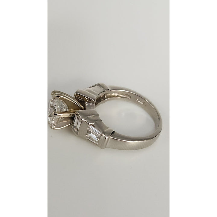 Platinum Lab Grown Round Diamond Solitaire Ring IGI Brilliant 2.01 Carat Vs2
