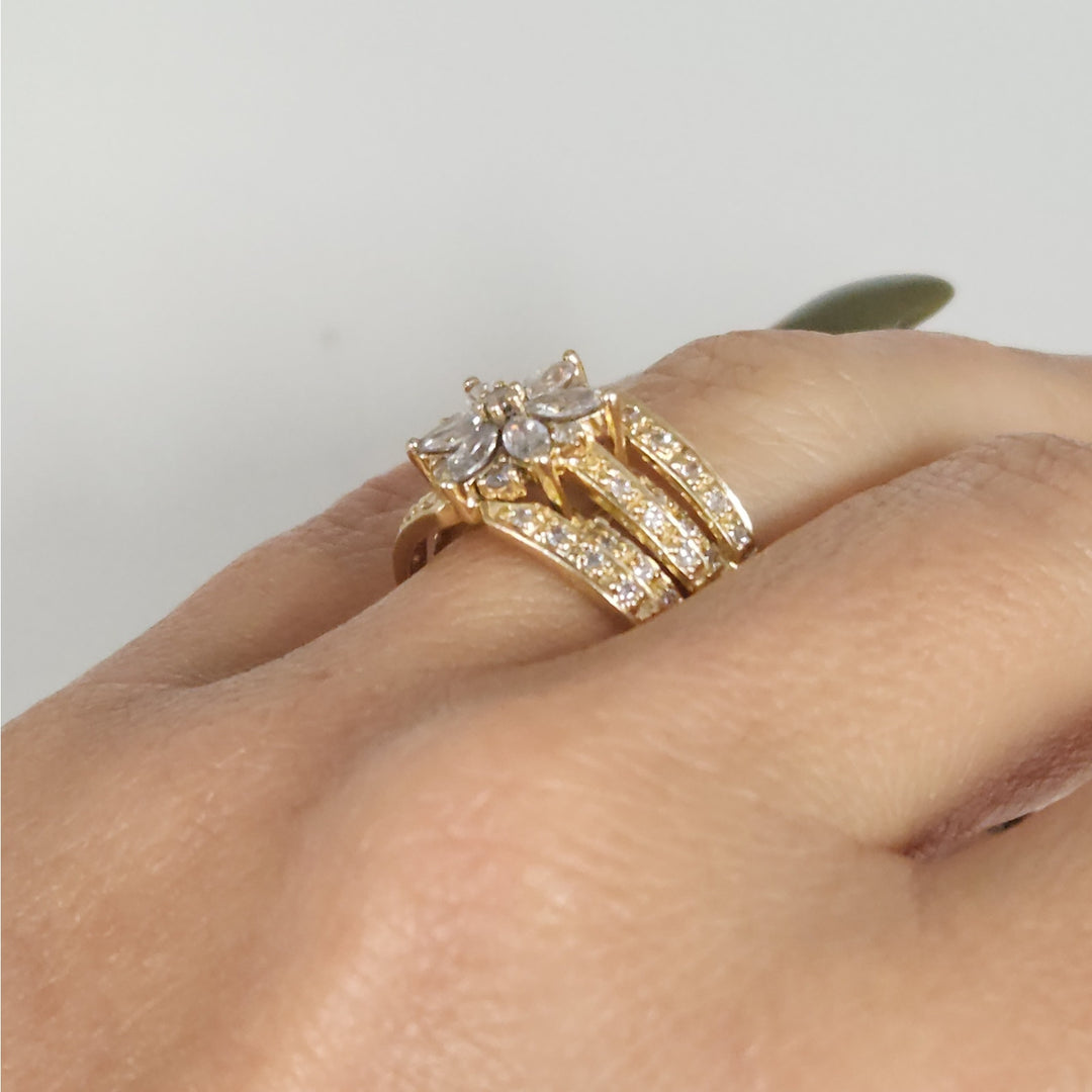 14k Yellow Gold CZ Floral Cluster Ring Size 6