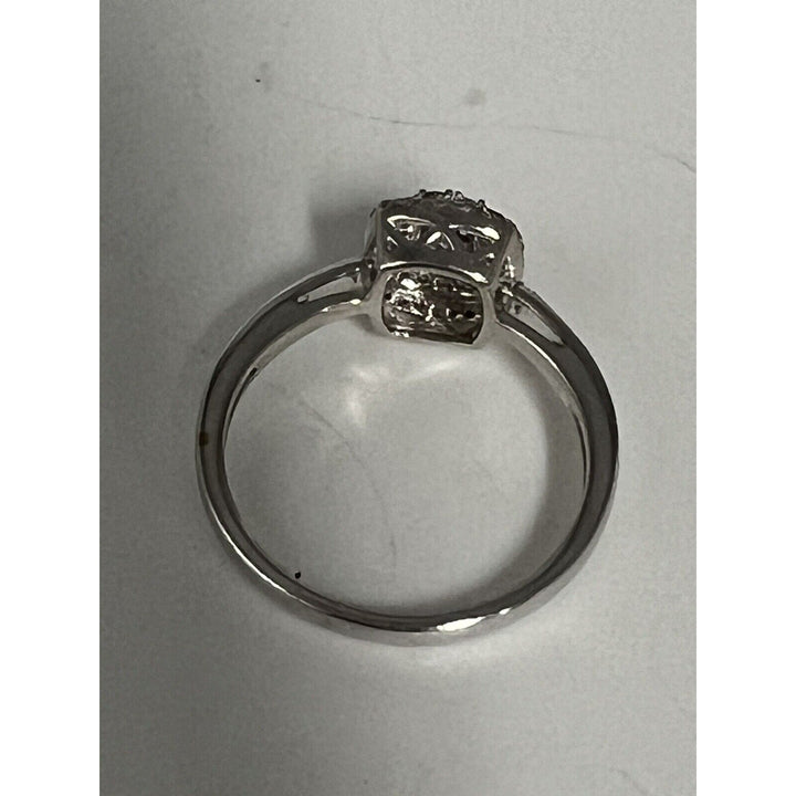 Beautiful 10k White Gold Diamond Ring Size 6.75