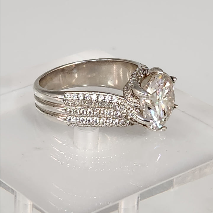 5.00 CT GRA Certified D VVS1 Round Moissanite Pav'e Ring 925 Sterling Silver