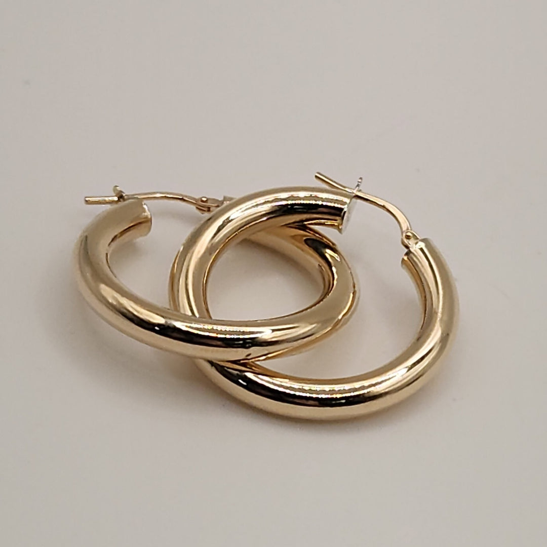 14K YELLOW GOLD HOOP EARRINGS