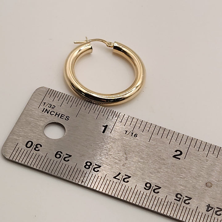 14K YELLOW GOLD HOOP EARRINGS