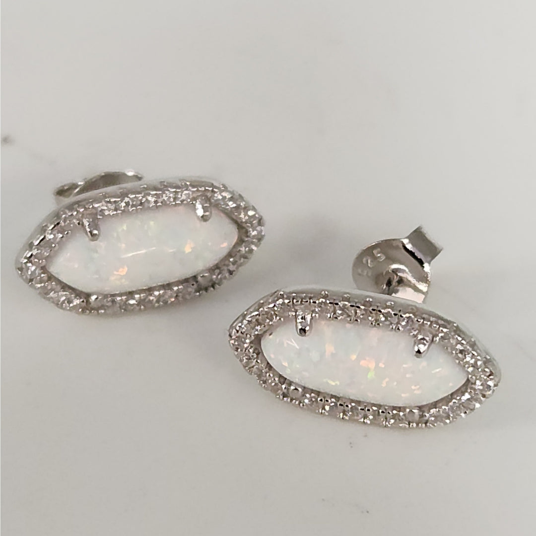 925 Sterling Silver simulated Opal & CZ jewelry set Necklace & Matching Earrings