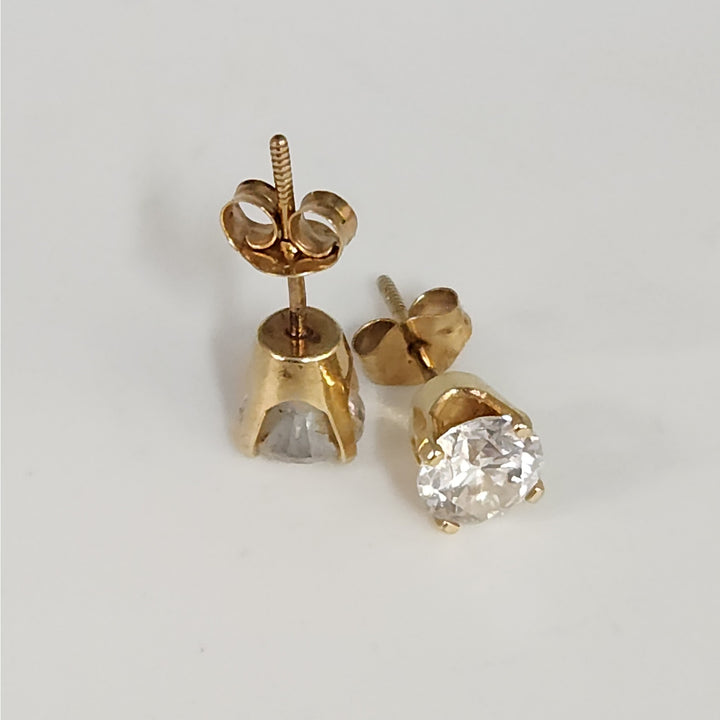 14k Yellow Gold Round Diamond Stud Earrings 1CTW (0.5 CT Each) Solitaire
