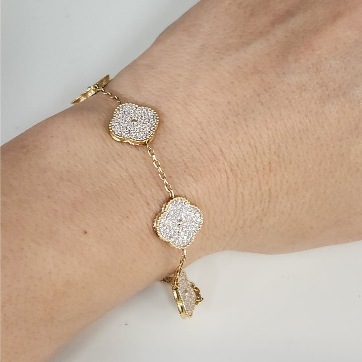 Fashion 14k Gold And Zirconia Solid Flower Clover Bracelet 7.5”