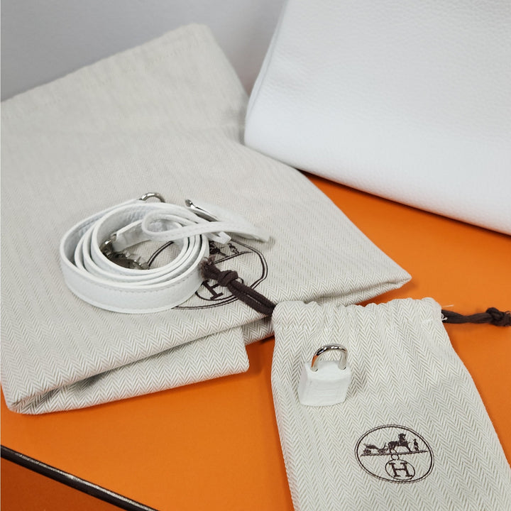 Hermes Kelly 28 , 2019 Togo Leather With Palladium Hardware Timeless Classic Bag