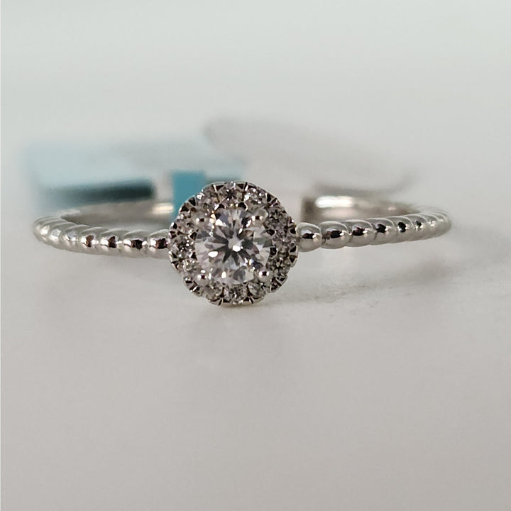 Elegant Sterling  Silver Moissanite Round Brilliant Cut Ring size 9