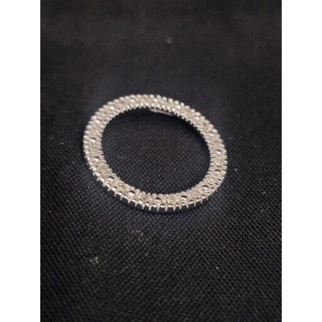 10k White Gold Diamond Round Circle Of Life With 1.1g Of Gold