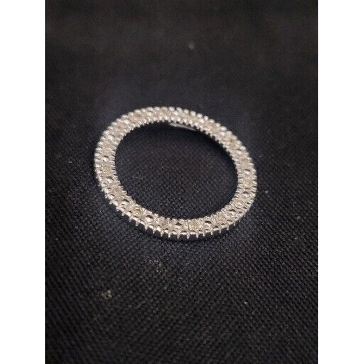 10k White Gold Diamond Round Circle Of Life With 1.1g Of Gold