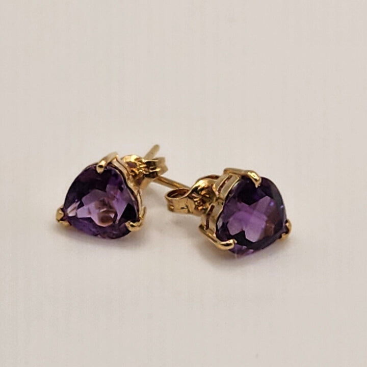 14k Yellow Gold Amethyst Stud Heart Earrings