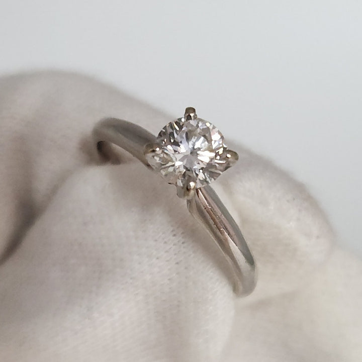 Classic Elegant Setting 14k White Gold 0.65 CT  Natural Diamond Solitaire Ring