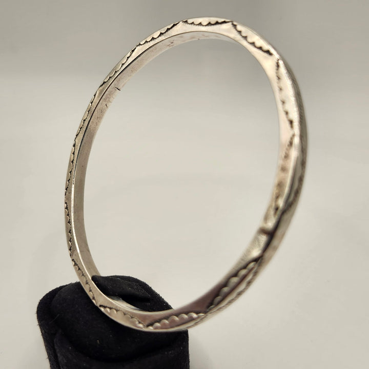 Vintage Native American Style Stamped Sterling Silver Bangle Bracelet, 36.0g