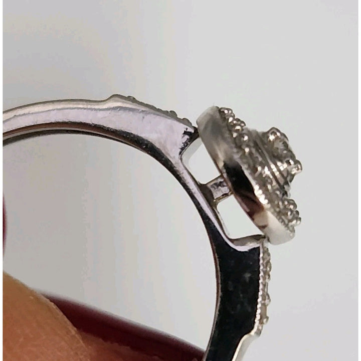 10k White Gold And Diamonds Princess Ring Size 6.5