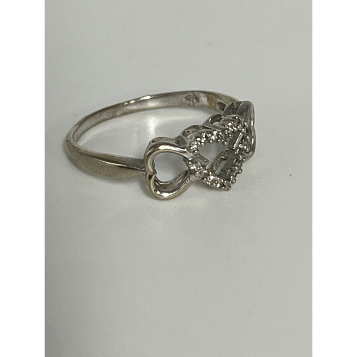 Beautiful 10k White Gold Diamond Heart Ring