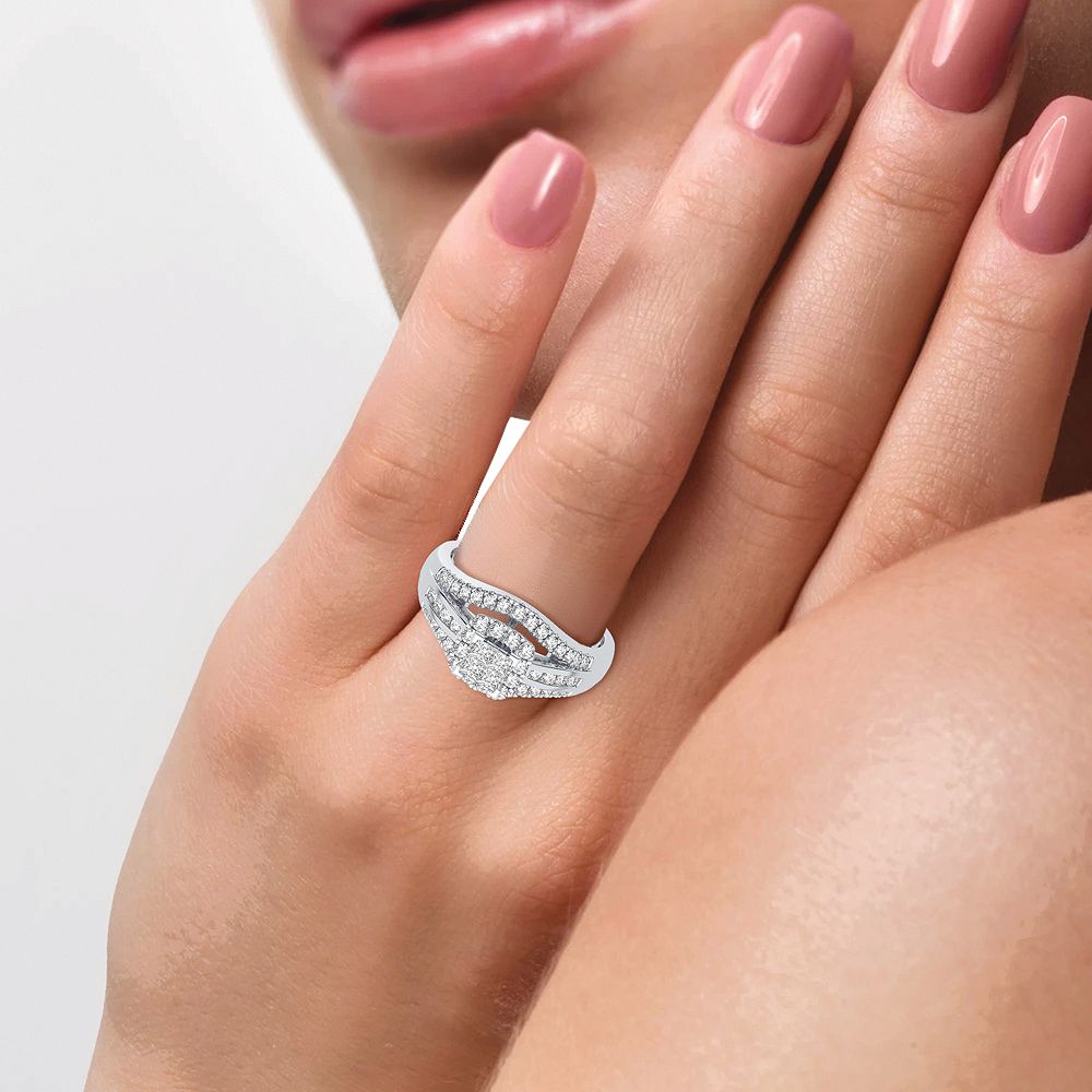 Sparkling 10k White Gold Lab Diamond Engagement Ring (0.50CT)