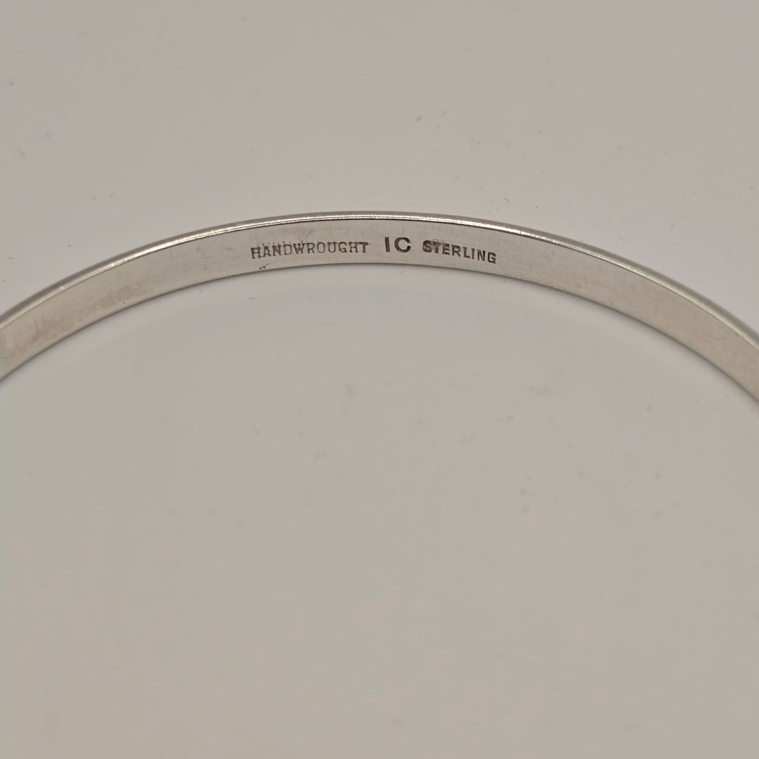 Handwrought IC Sterling Silver Bangle Bracelet 17.8g Minimalist Classic Style