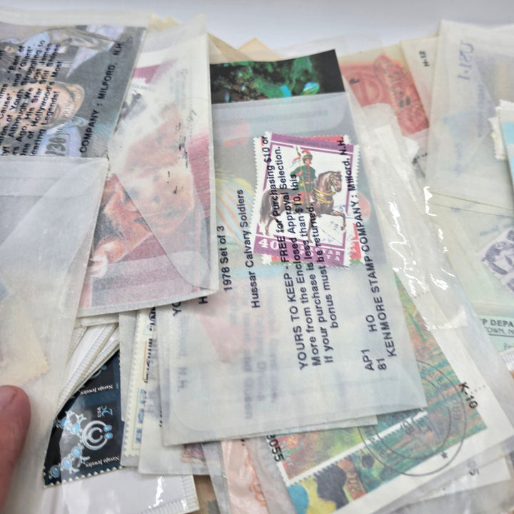 Large Mixed Lot of Vintage U.S. & Foreign Postage Stamps – Unsearched Collection