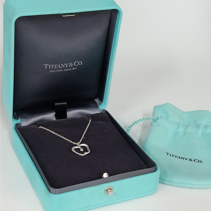 Tiffany & Co. Elsa Peretti Apple Necklace Sterling Silver 925 Pendant Box Pouch