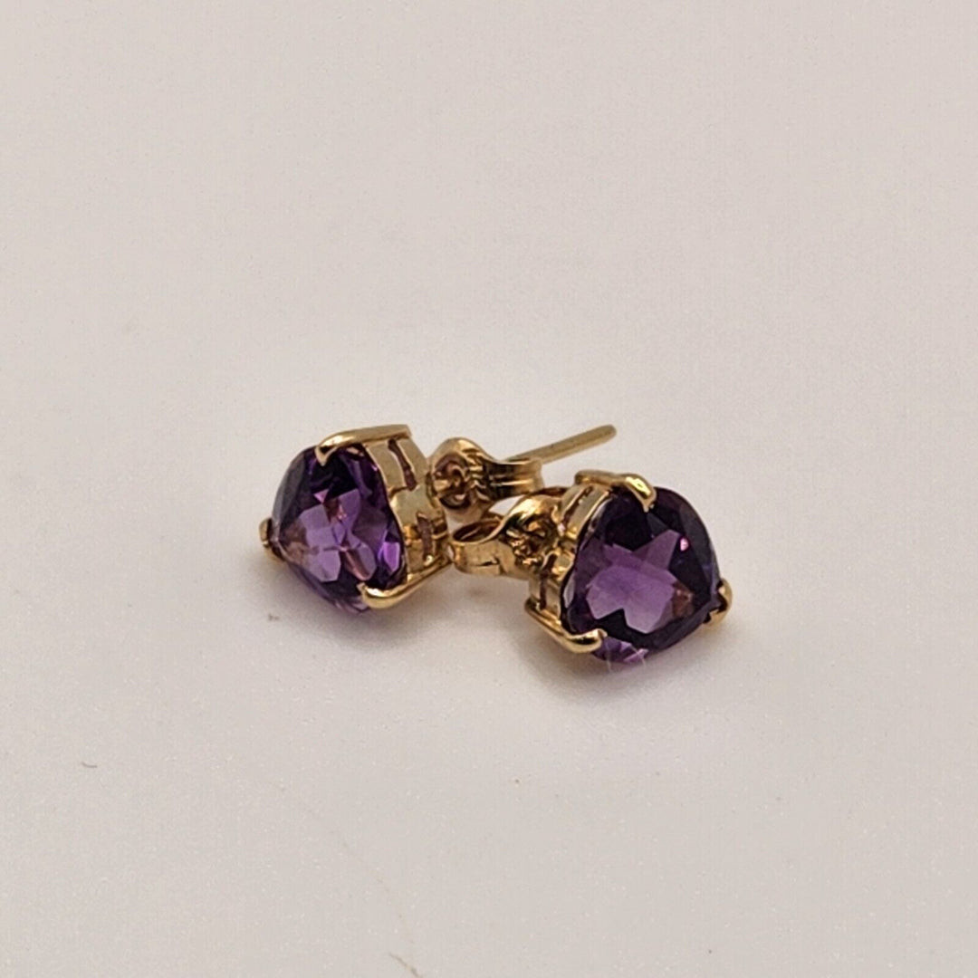 14k Yellow Gold Amethyst Stud Heart Earrings