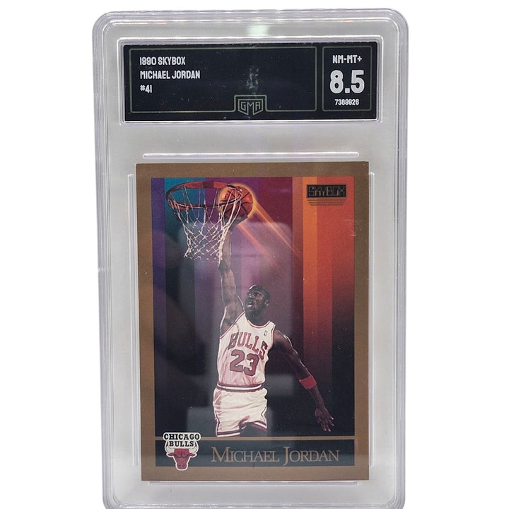 1990 SkyBox Michael Jordan #41 Chicago Bulls GMA 8.5 NM-MT+ Vintage Basketball