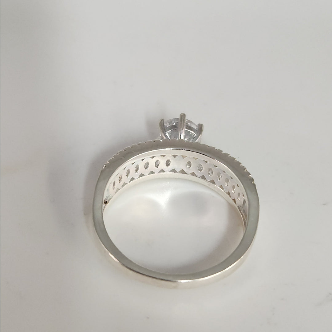 925 Sterling Silver Solitaire wide Band Ring size 9