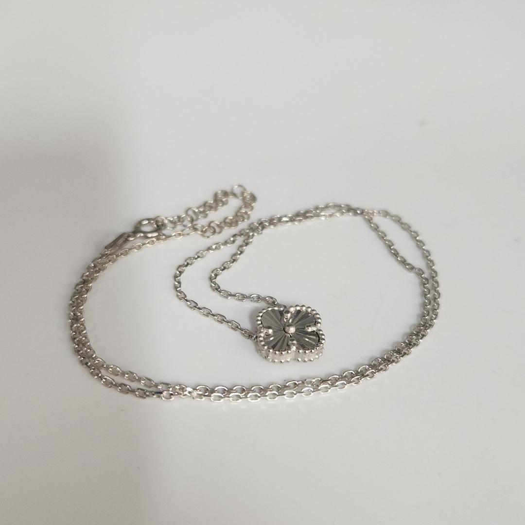 925 Silver Textured Blossom Pendant Necklace 17"